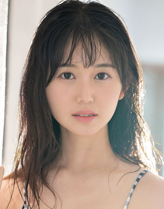 小坂七香(Nanaka Kosaka)个人资料照片